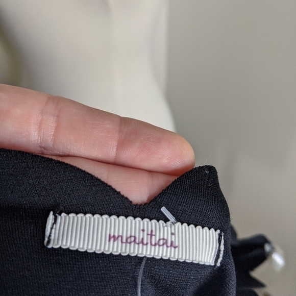 Nwt LBD Black Stretch Ponte Dress with Scallop - Picture 5 of 13